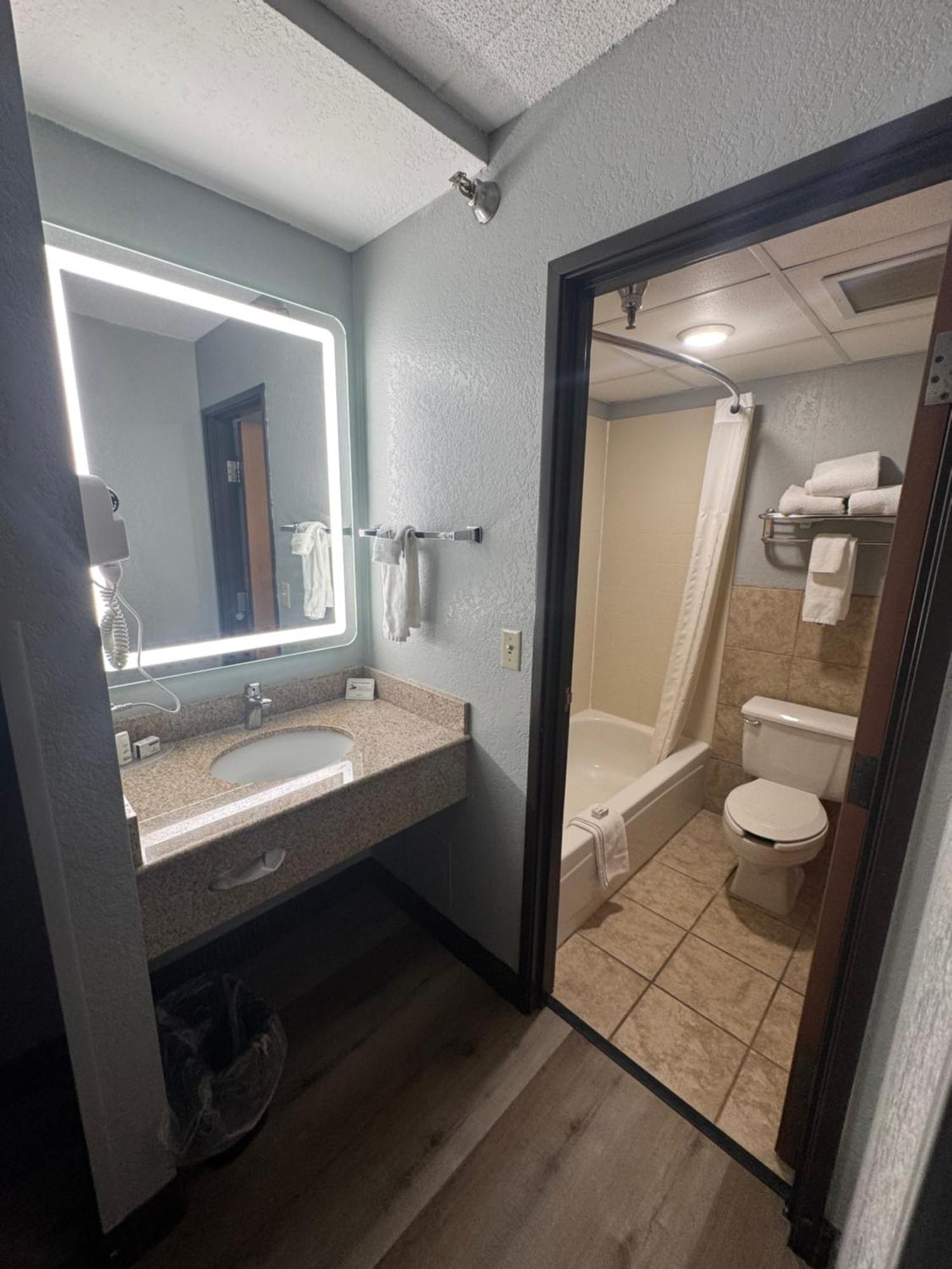 Americinn By Wyndham Albert Lea Exterior photo